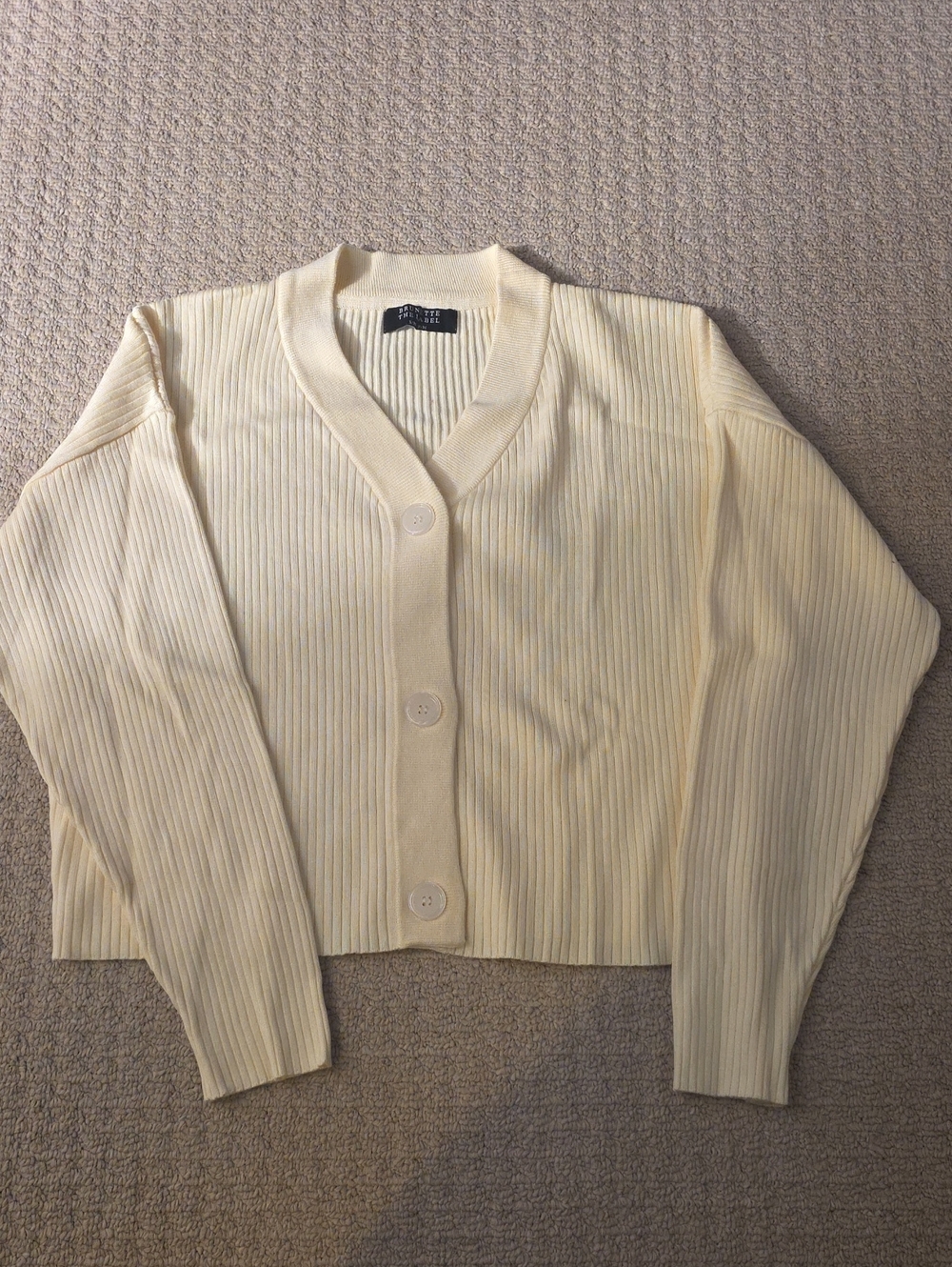 Brunette The Label Cream Ribbed V-Neck Button Cardigan Size Small